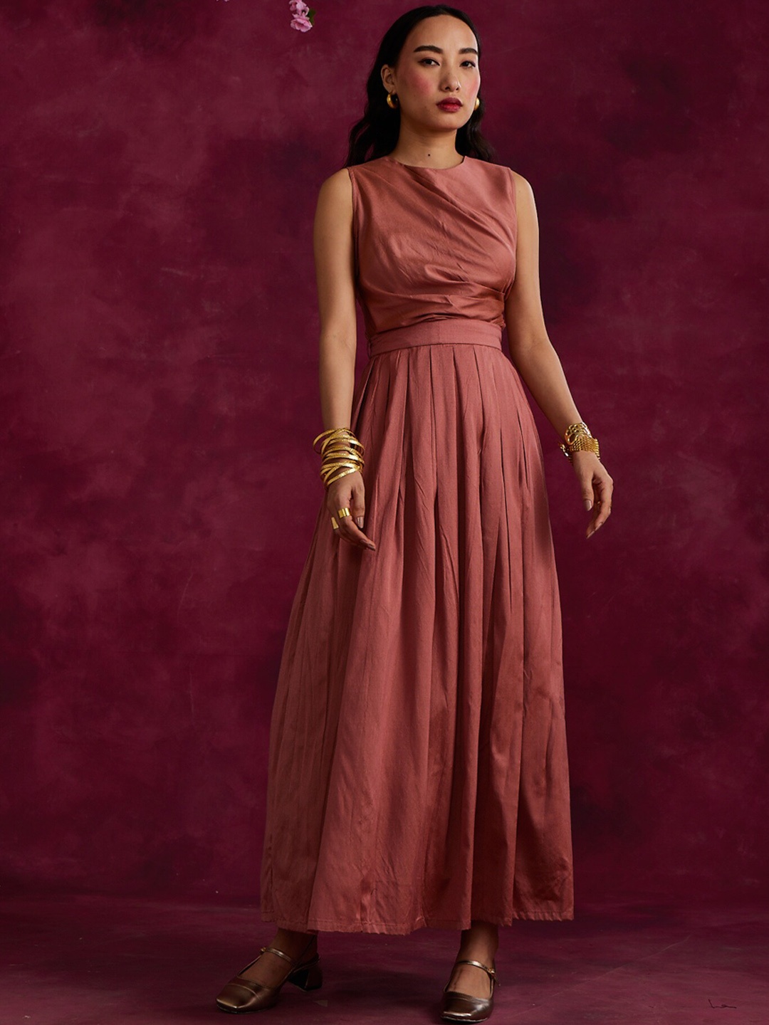 

Abhishti Drape Top With Pleated Skirt Co-Ords, Rose