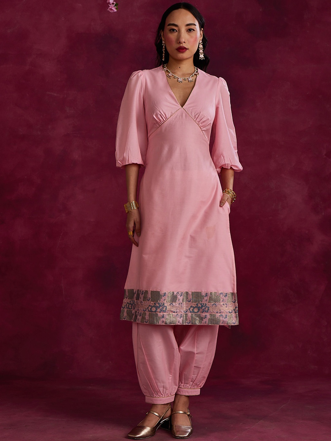 

Abhishti Zari Cotton V- Neck Three-Quarter Sleeves A-Line Kurta, Pink