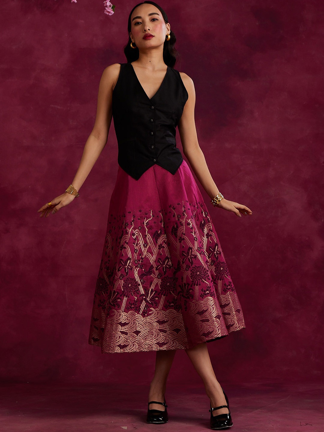 

Abhishti Waist Coat Top With Zari Work Pleated Skirt, Black