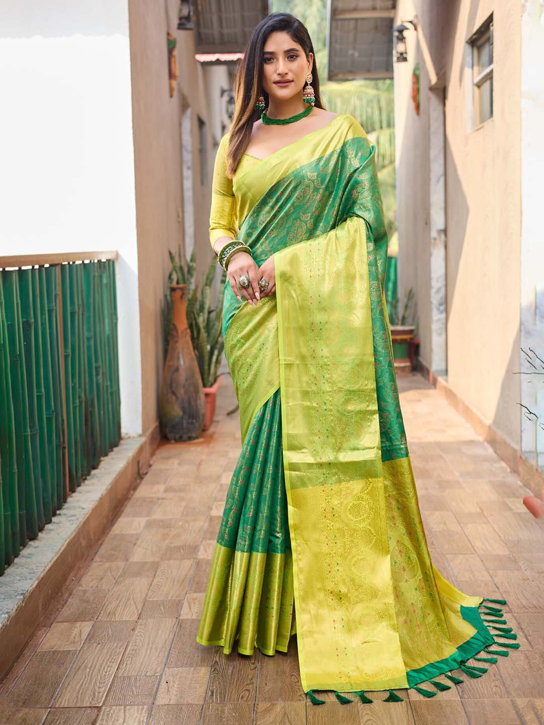 

LeeliPeeri Designer Ethnic Motifs Woven Design Zari Detailed Kanjeevaram Saree, Green