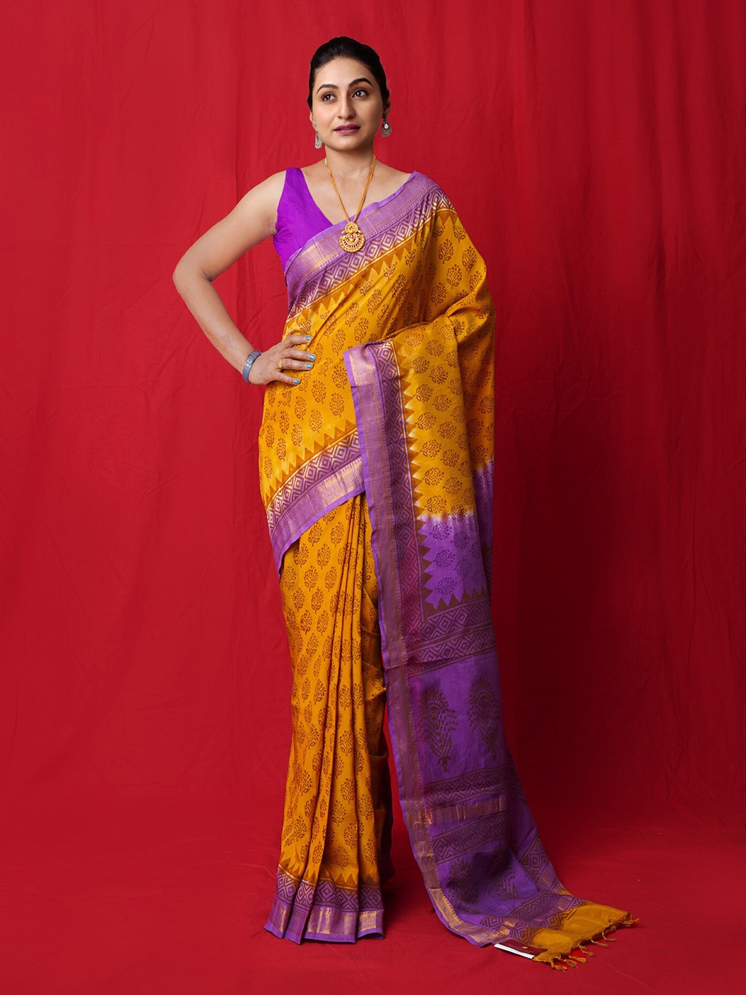 

Unnati Silks Ethnic Motifs Zari Mangalagiri Saree, Brown