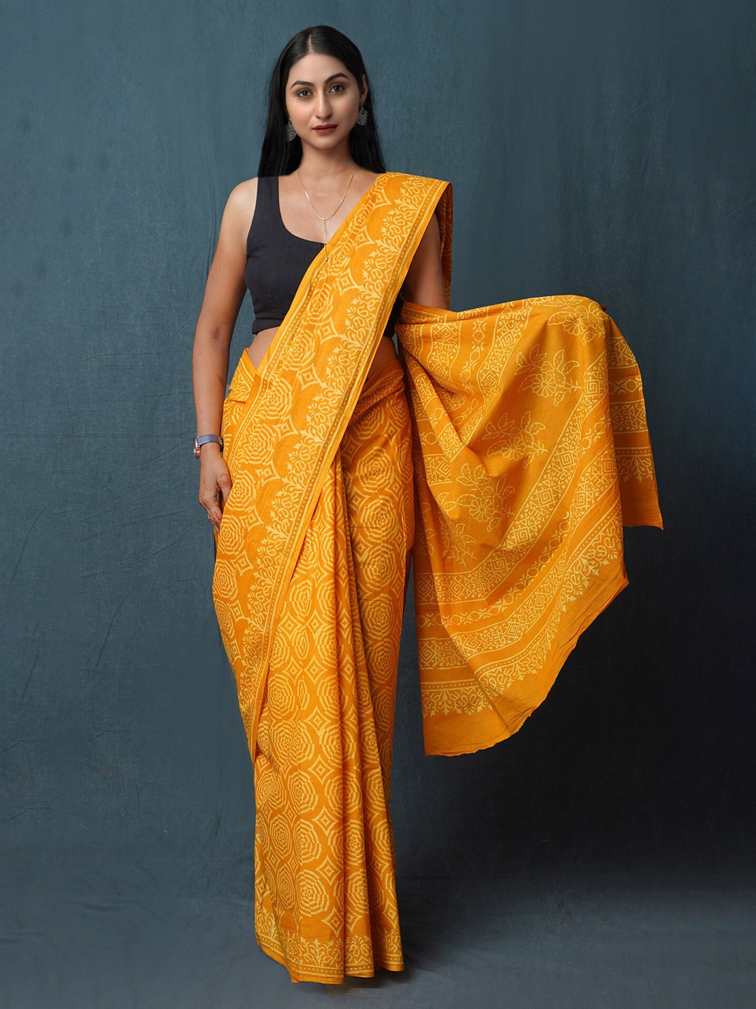 

Unnati Silks Ethnic Motifs Pure Cotton Hand Block Print Saree, Yellow