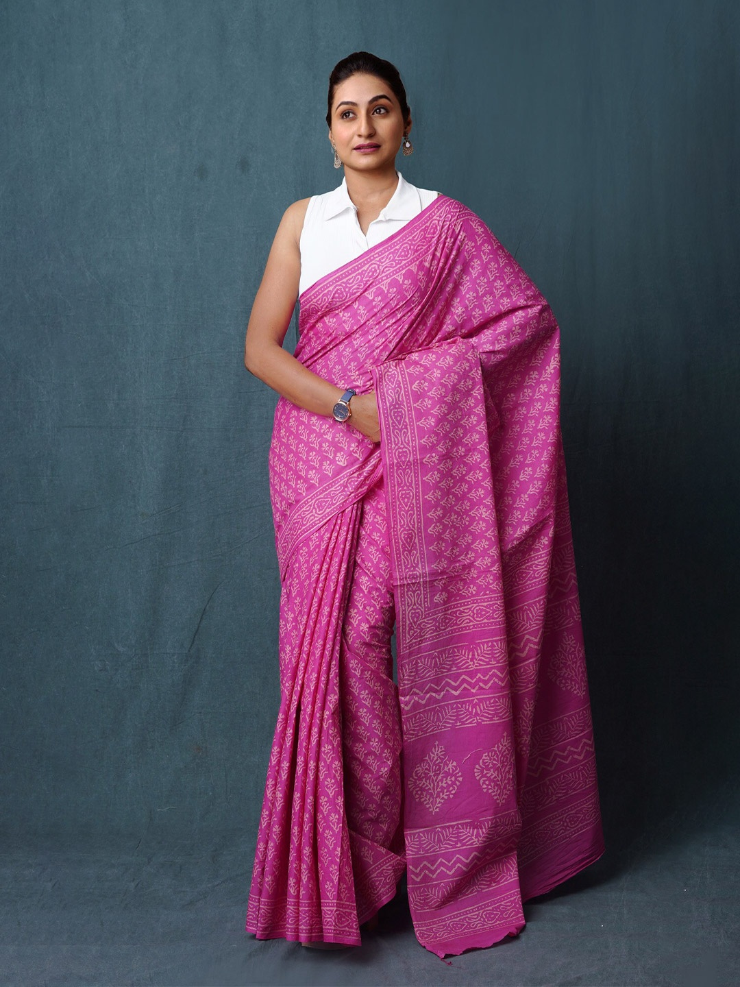 

Unnati Silks Ethnic Motifs Pure Cotton Block Print Saree, Pink