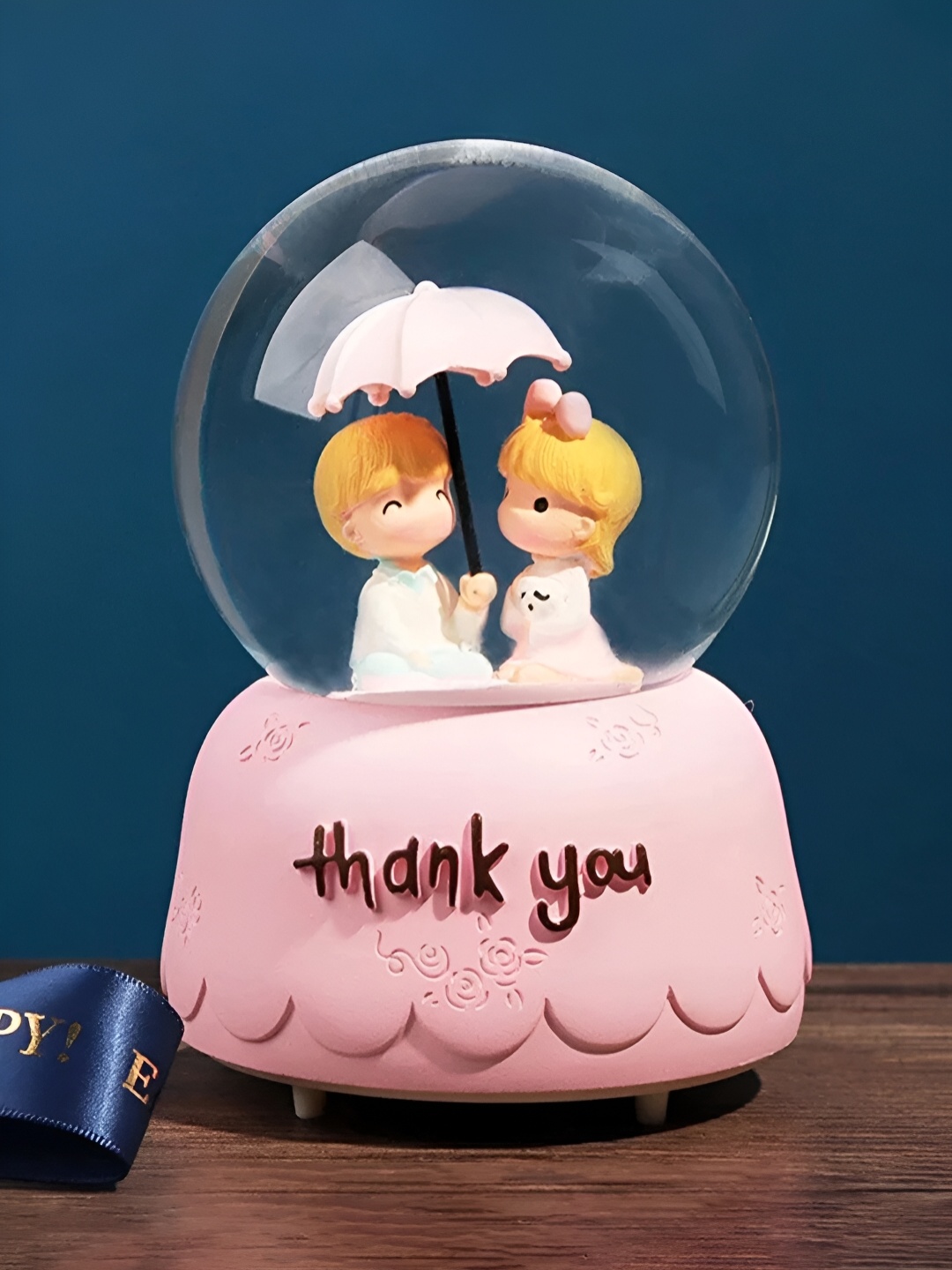 

Giftii Pink Figurine Showpiece