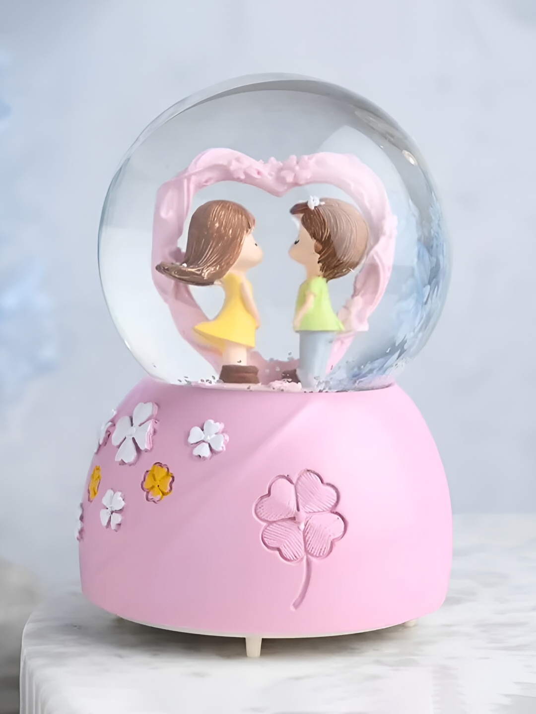 

Giftii Transparent Idol Showpiece