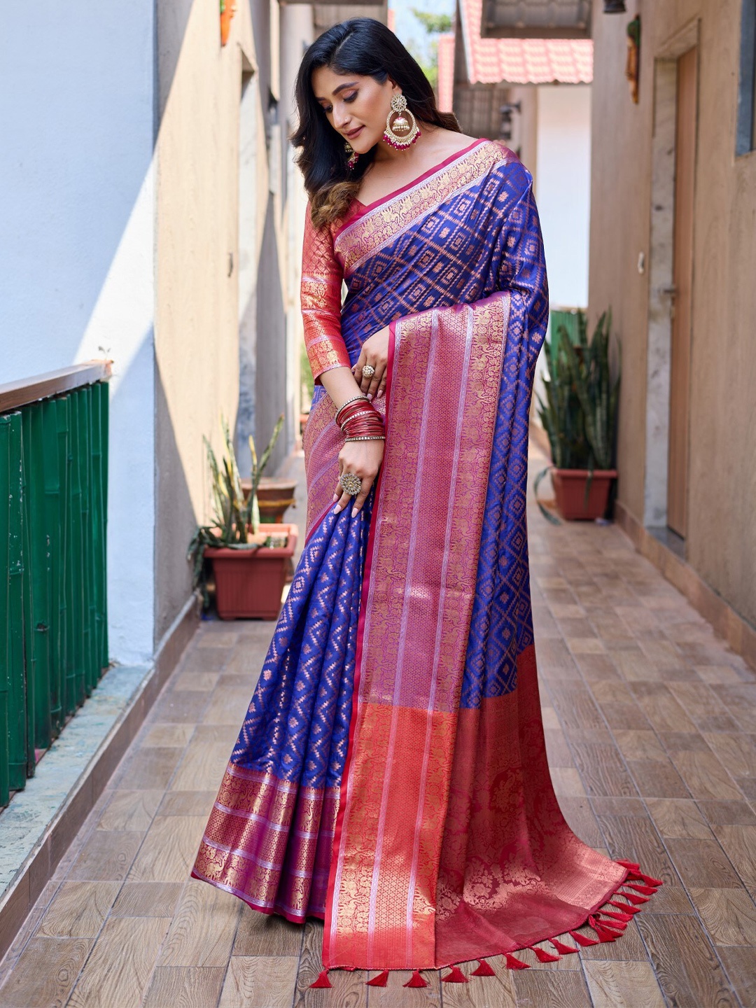 

LeeliPeeri Designer Ethnic Motifs Woven Design Zari Banarasi Silk Saree, Blue
