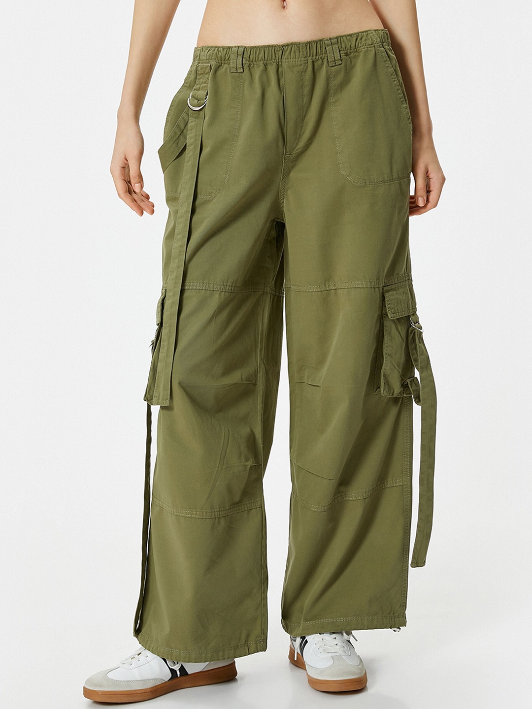 

Koton Women Mid Rise Straight Fit Cargos Trouser, Khaki