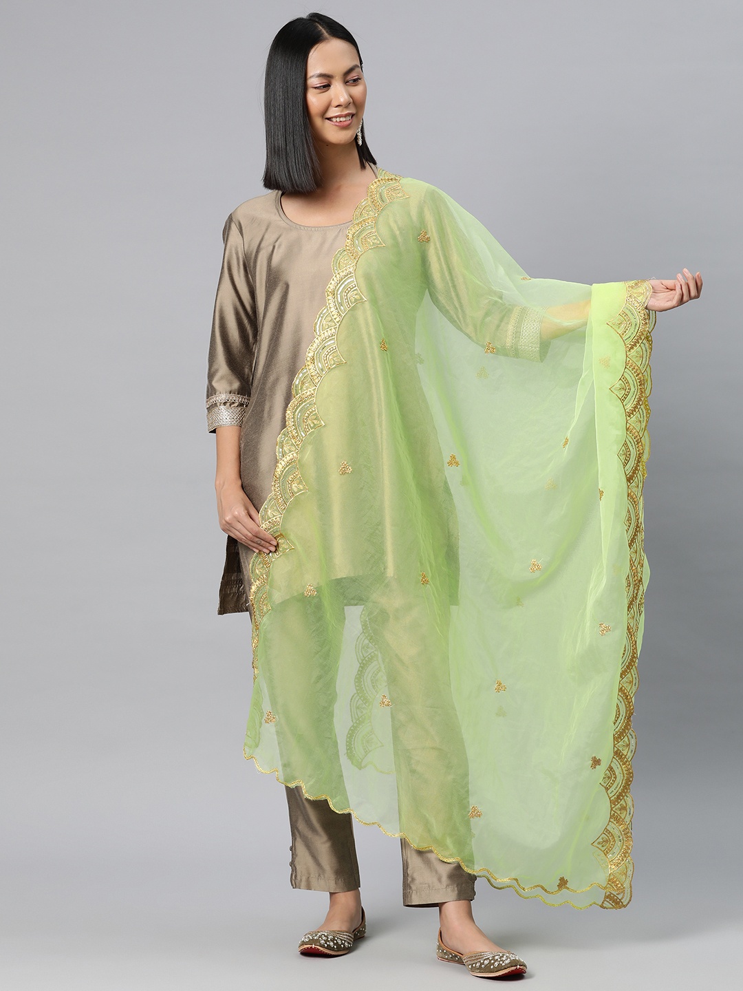 

SWI Stylish Embroidered Sequinned Organza Dupatta, Green