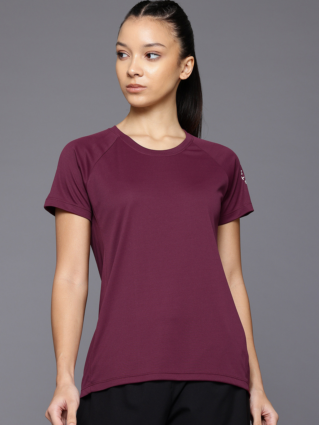 

HRX by Hrithik Roshan Rapid-Dry Training T-shirt, Burgundy