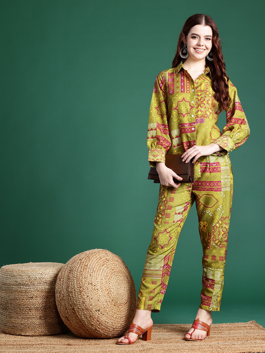 

Sangria Printed Shirt Collar Ethnic Shirt With Trousers, Green