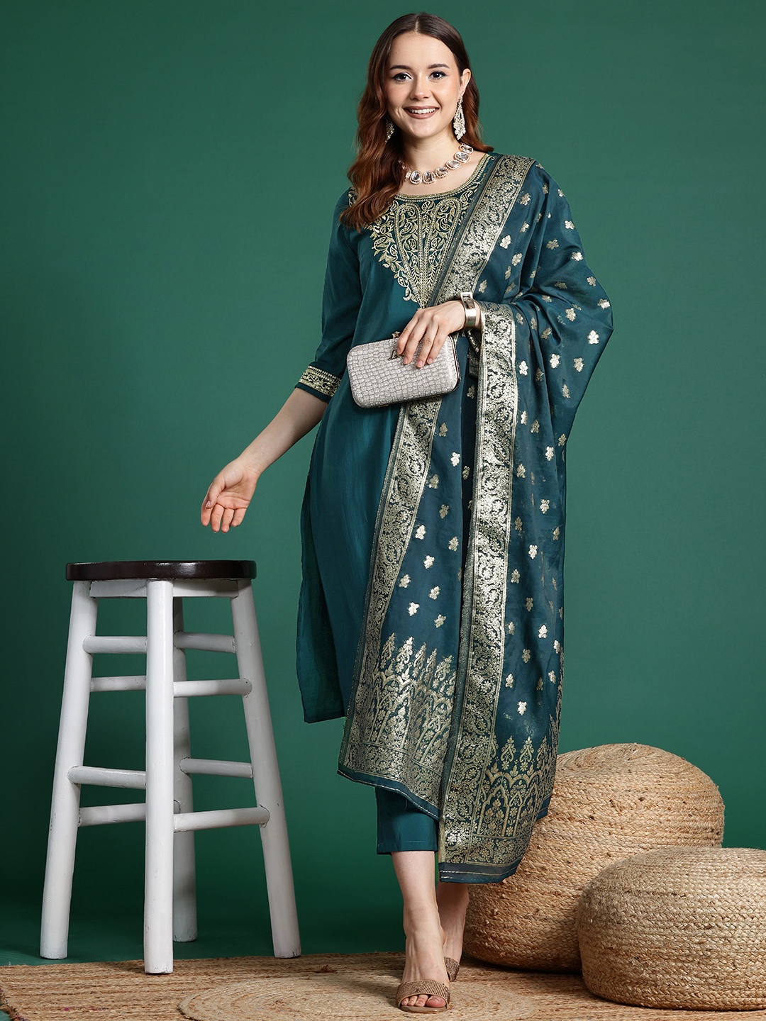 

Sangria Embroidered Zari Kurta with Trousers & Dupatta, Teal