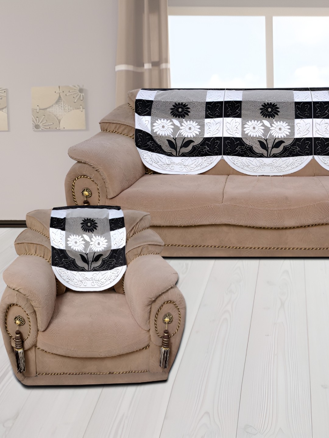 

BIGGER FISH Black & White Floral 6 Pieces 3 Seater Sofa Cover