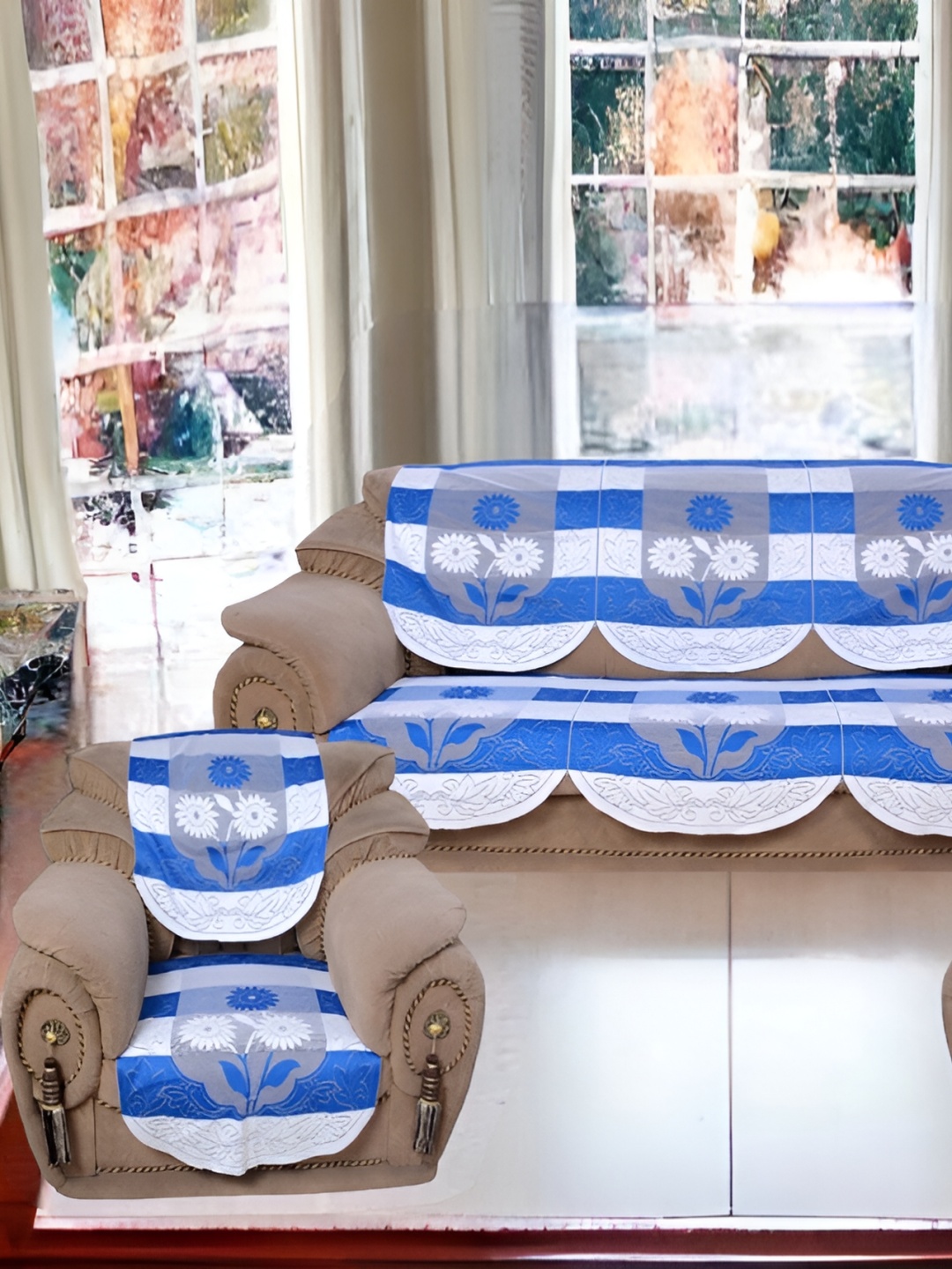 

BIGGER FISH Blue & White Embroidered 5 Seater Sofa Cover