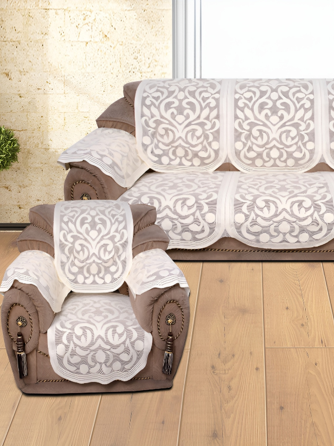 

BIGGER FISH White Floral Self Design 6 Pcs 3 Seater Sofa Cover