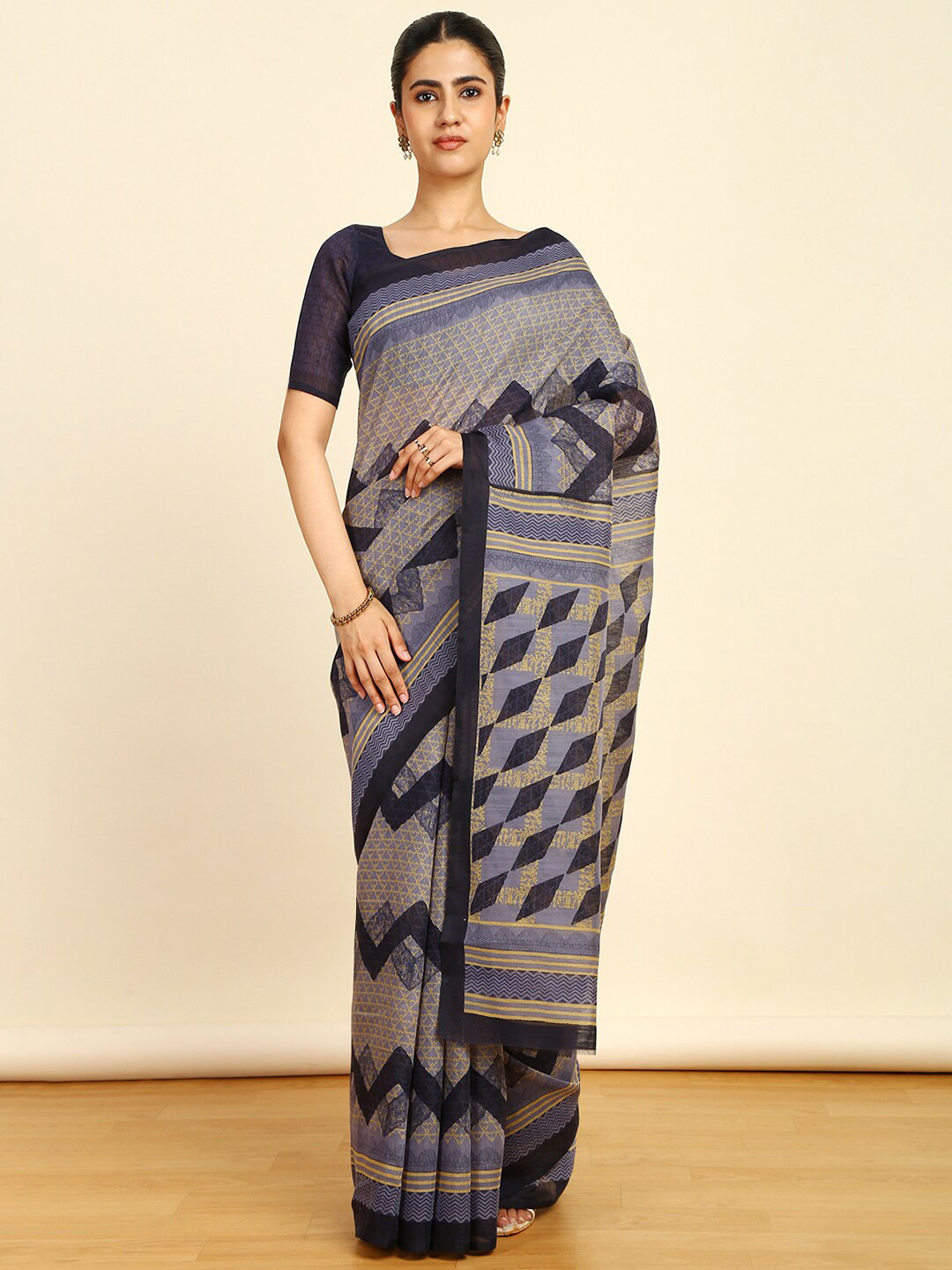 

Soch Geometric Printed Pure Linen Saree, Blue