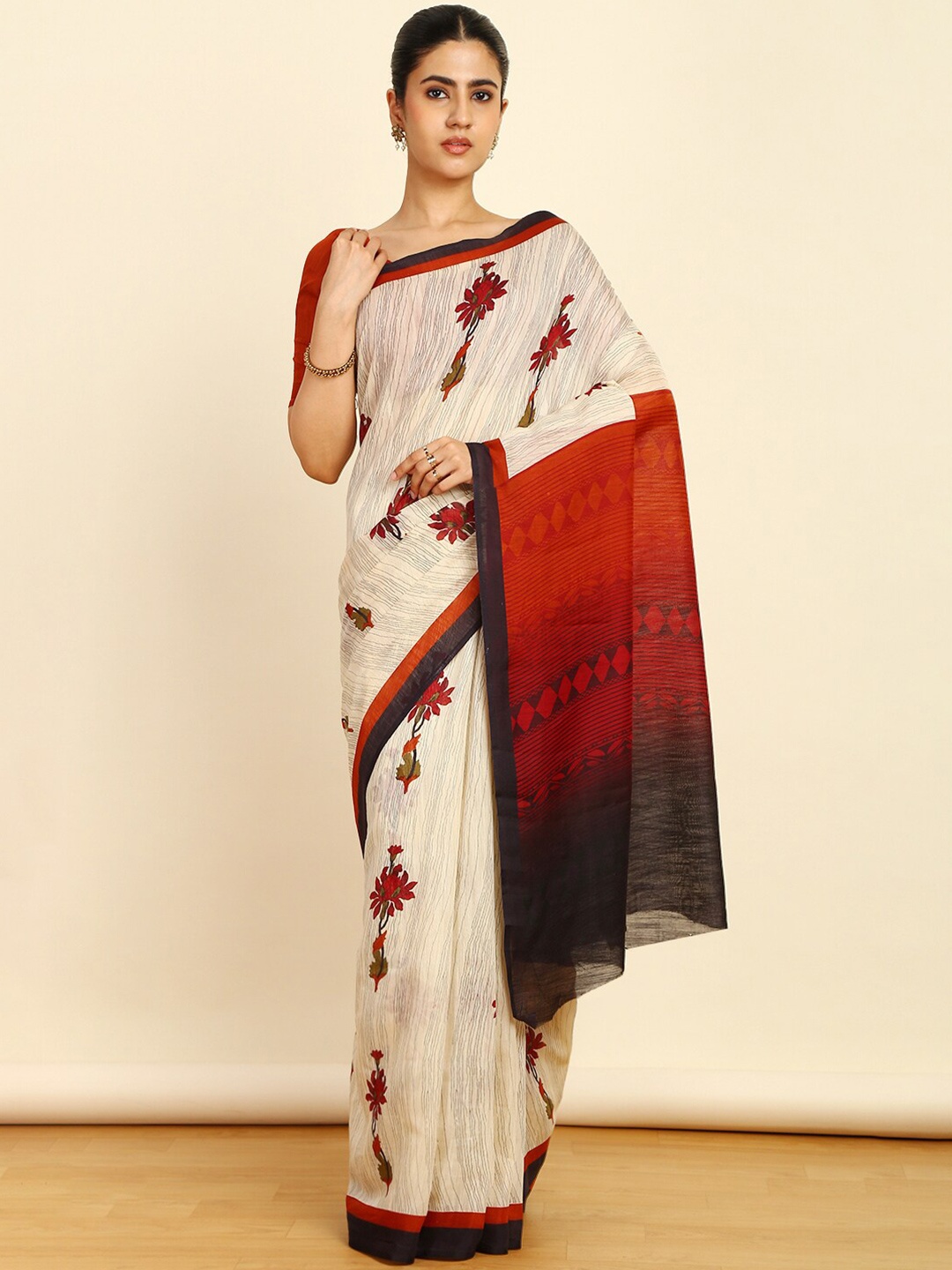 

Soch Floral Printed Pure Linen Saree, Red