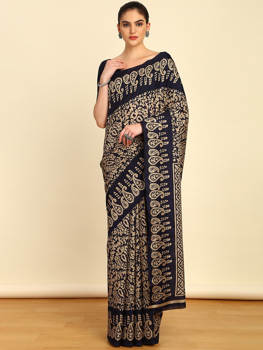 

Soch Paisley Printed Pure Chiffon Saree, Navy blue