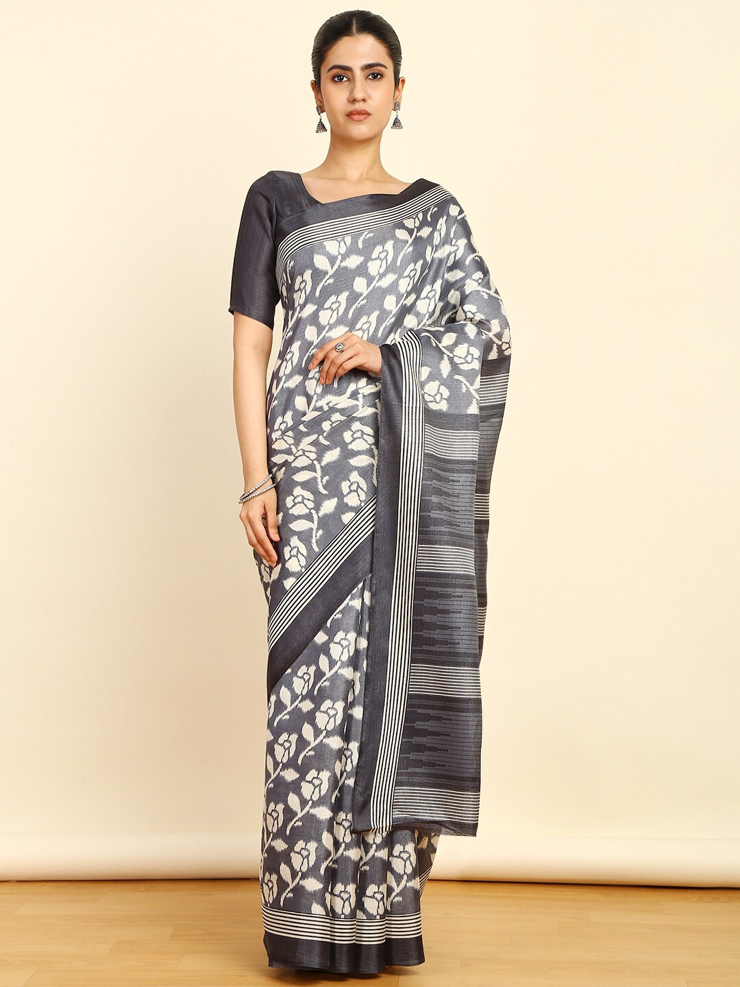 

Soch Floral Printed Saree, Blue