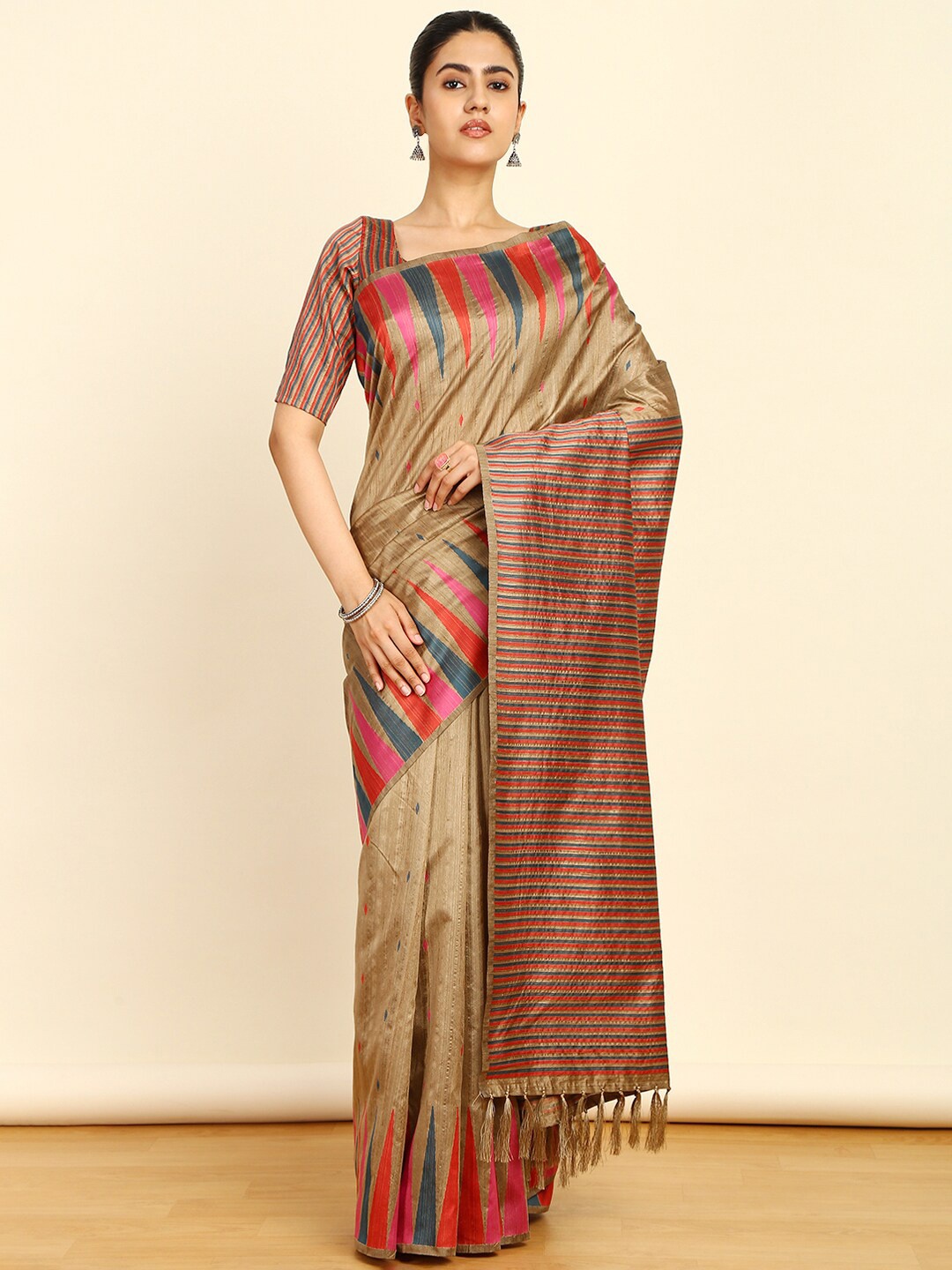 

Soch Geometric Printed Tussar Saree, Gold