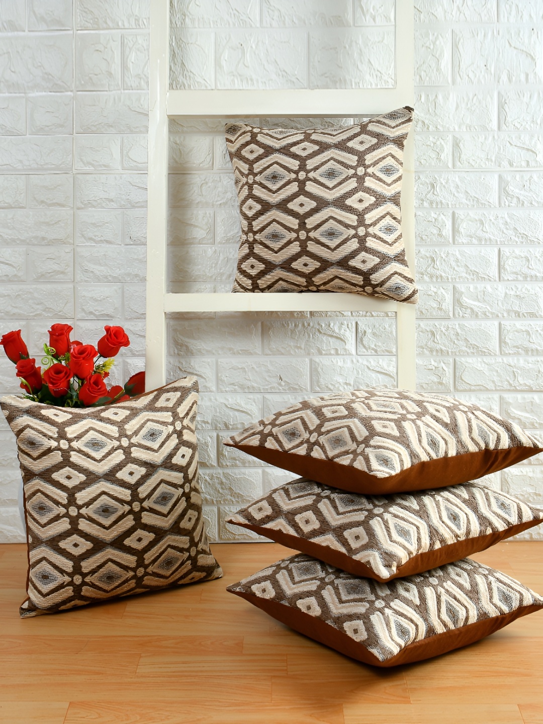 

BIGGER FISH Brown & Cream 5Pcs Ethnic Motifs Cotton Square Cushion Covers