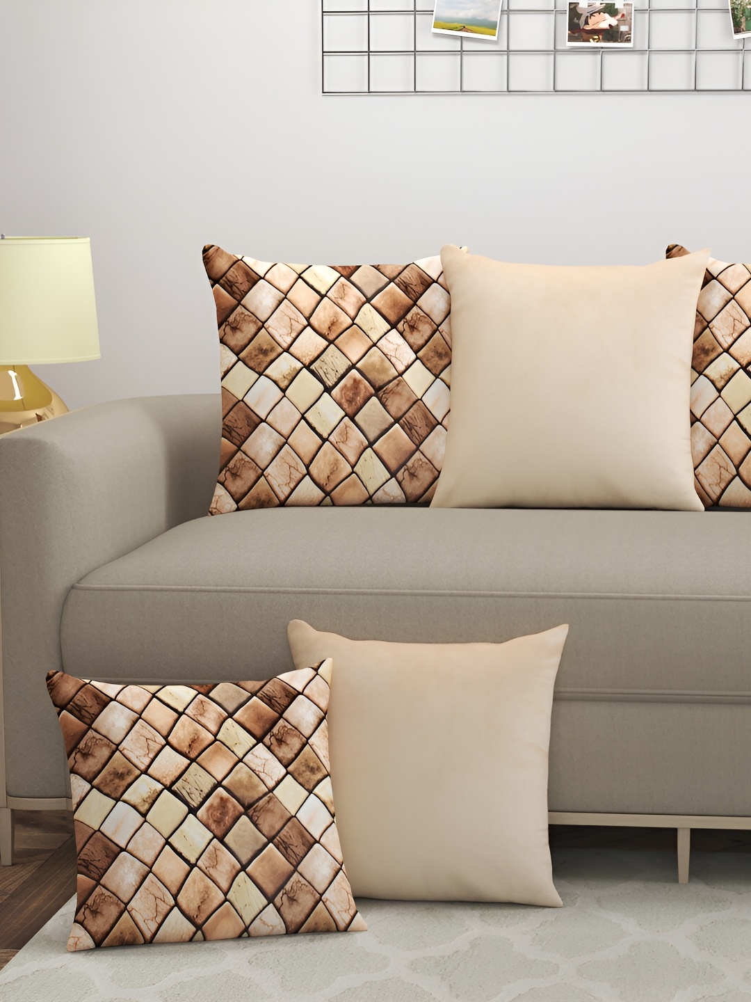 

BIGGER FISH Beige & White 5 Pieces Geometric Velvet Square Cushion Covers
