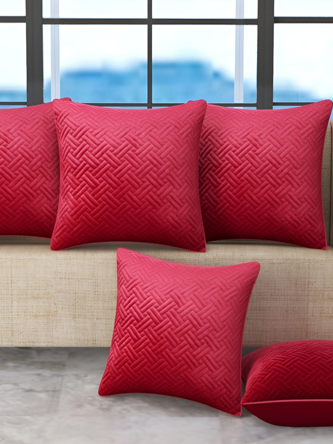 

BIGGER FISH Maroon 5 Pcs Square Cushion Covers