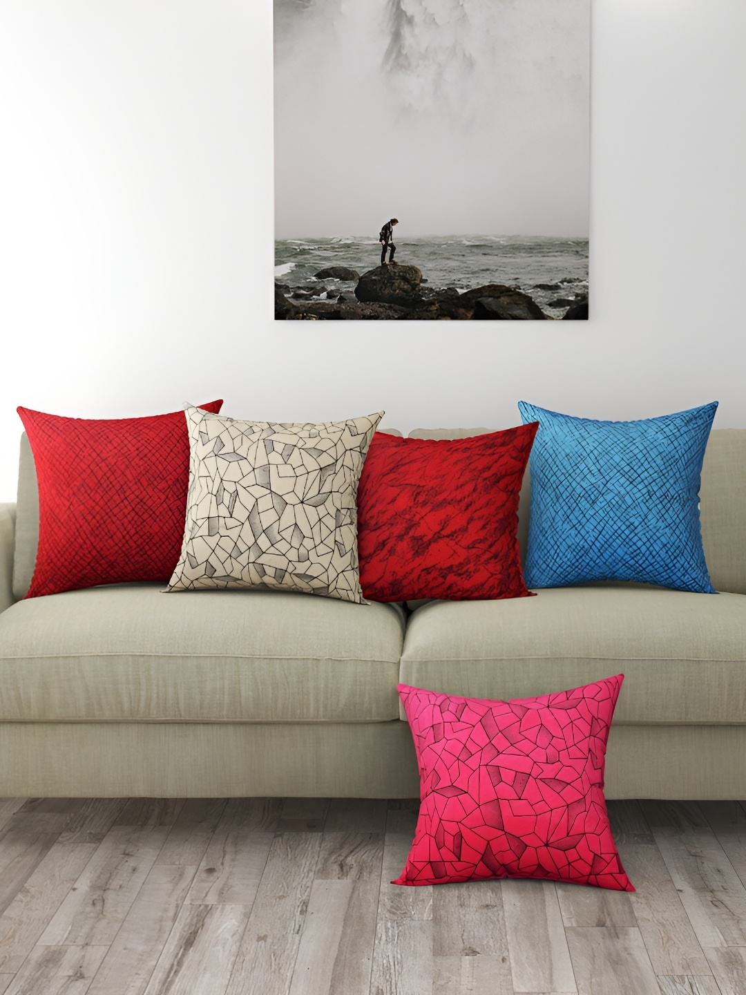 

BIGGER FISH Beige Red 5 Pieces Square Cushion Covers