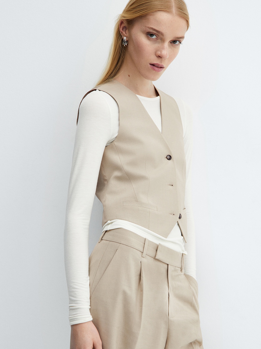 

MANGO V-Neck Wool-Blend Sleeveless Waistcoat, Beige