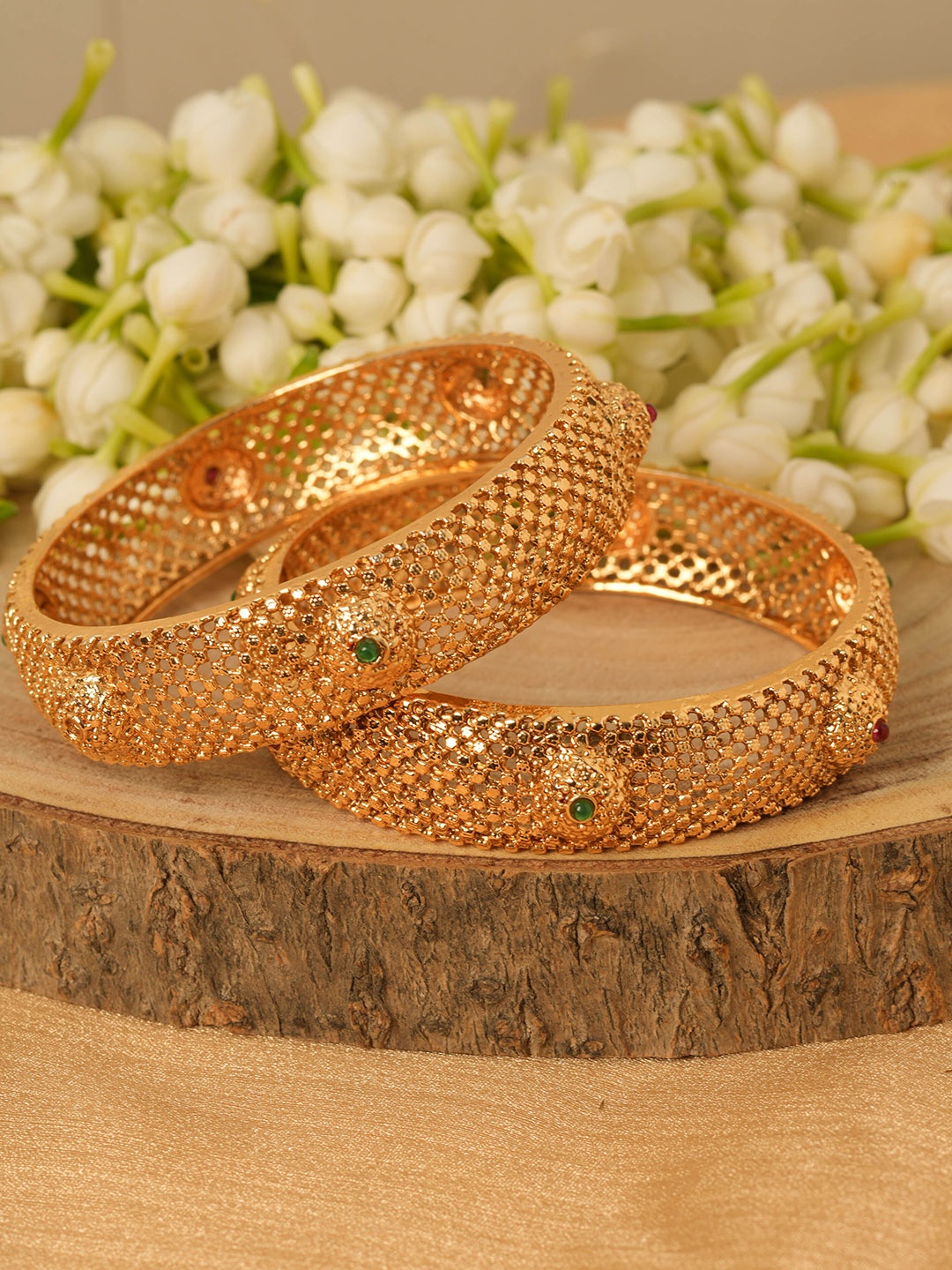 

Mirraw Set Of 2 Gold Plated Stones Studded Bangles
