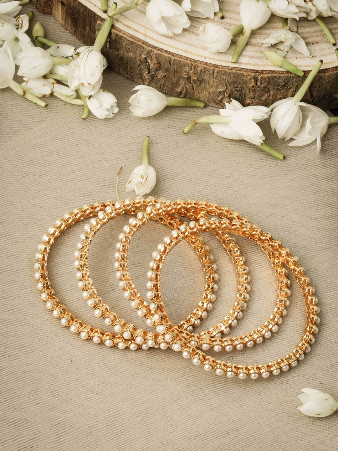 

Mirraw Set of 4 Gold Plated Artificial Beads Studded Bangles