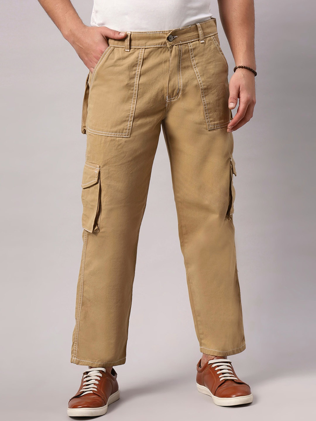 

ARBIA FUNKI Men Mid-Rise Clean Look Cargo Style Cotton Jeans, Cream