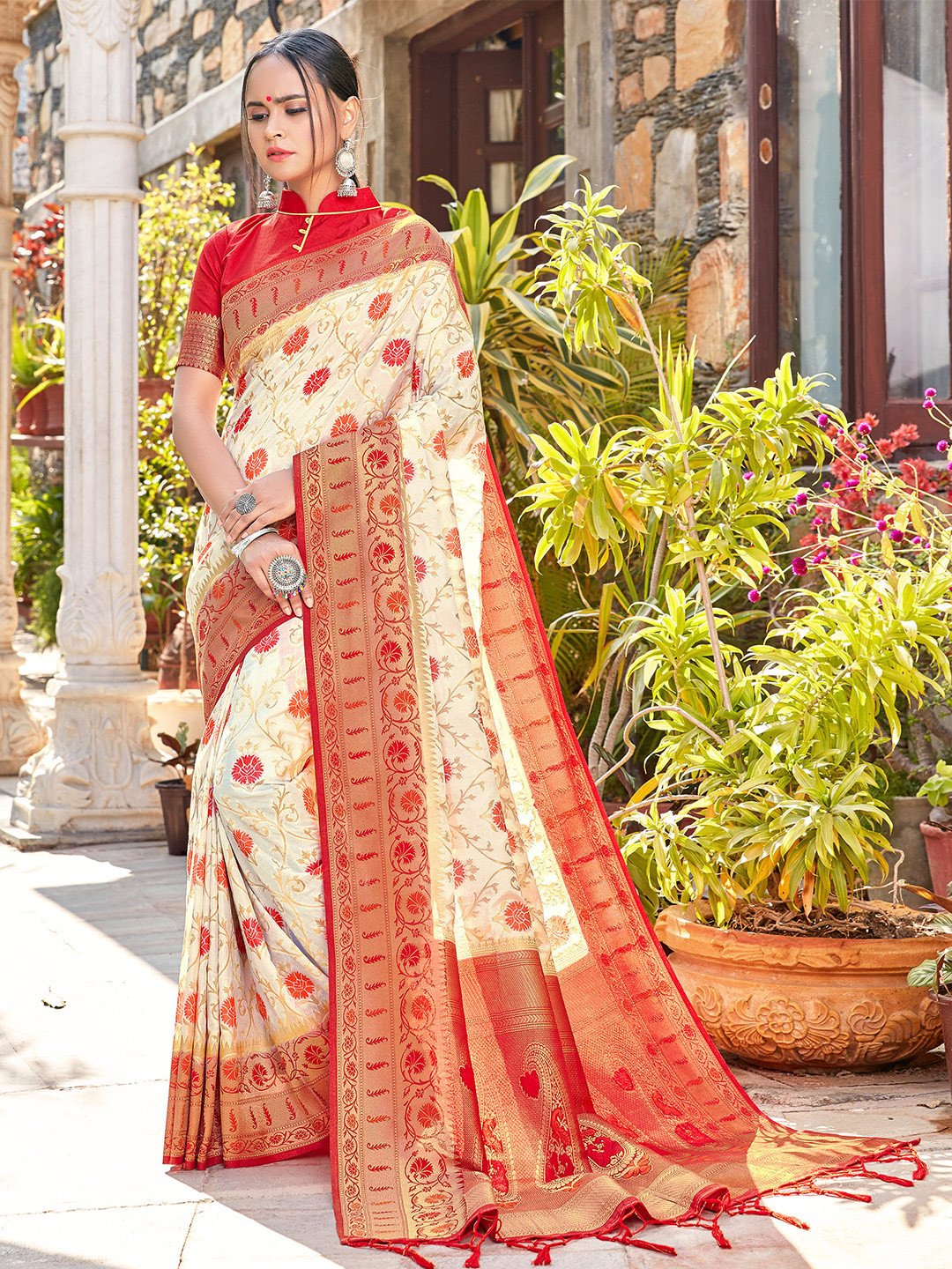 

TIRA Floral Woven Design Zari Art Silk Banarasi Saree, Cream