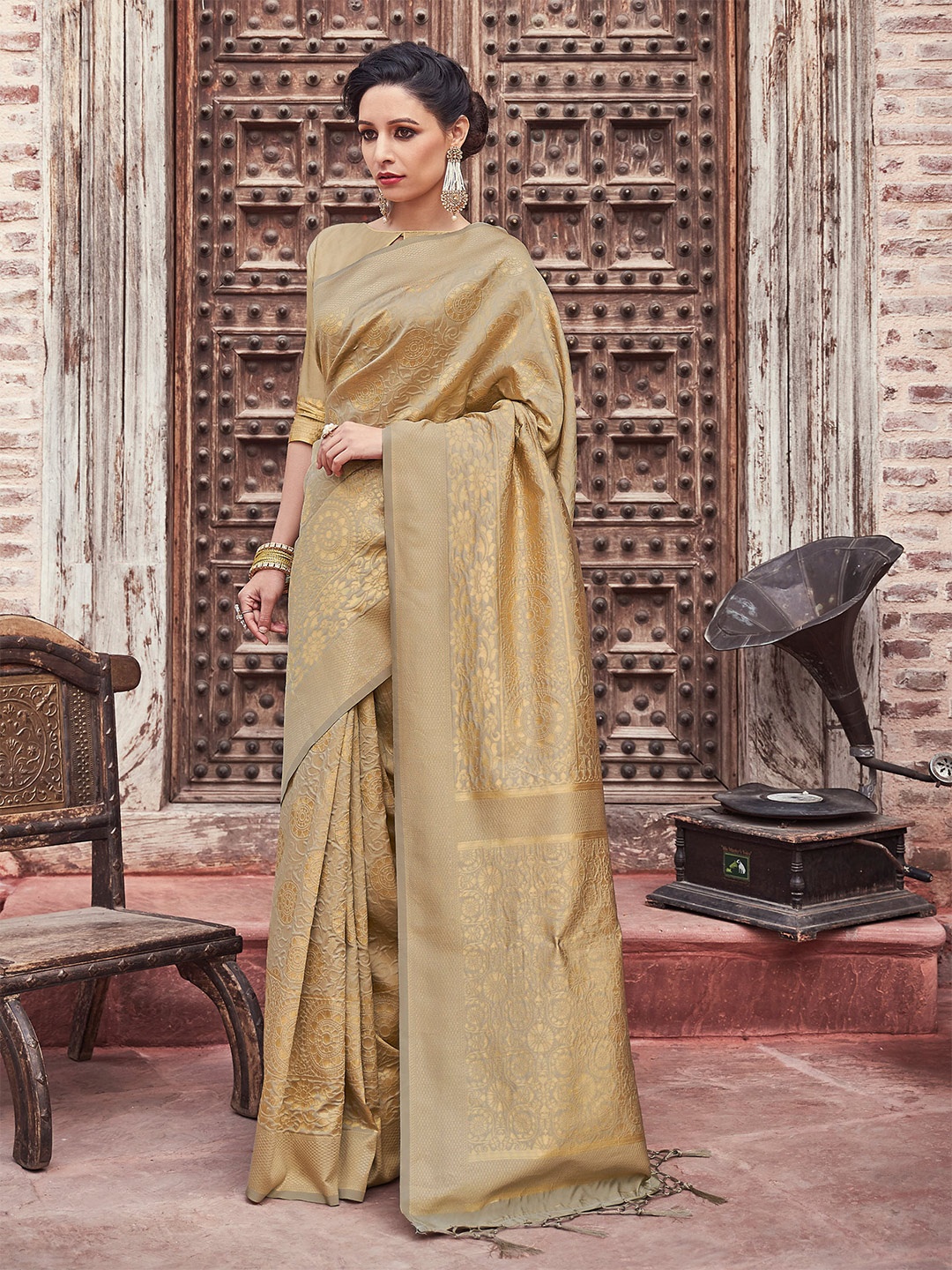 

TIRA Ethnic Woven Design Zari Art Silk Banarasi Saree, Gold