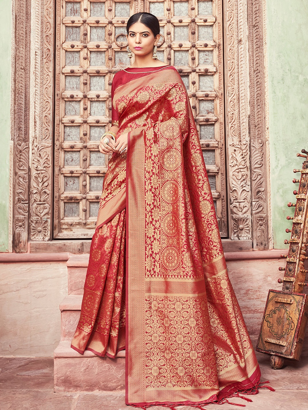 

TIRA Ethnic Woven Design Zari Art Silk Banarasi Saree, Red