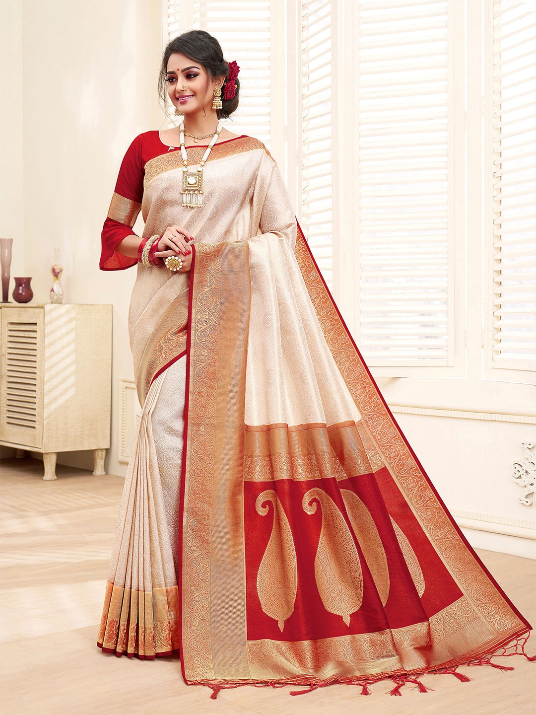 

TIRA Ethnic Woven Design Zari Art Silk Banarasi Saree, Cream