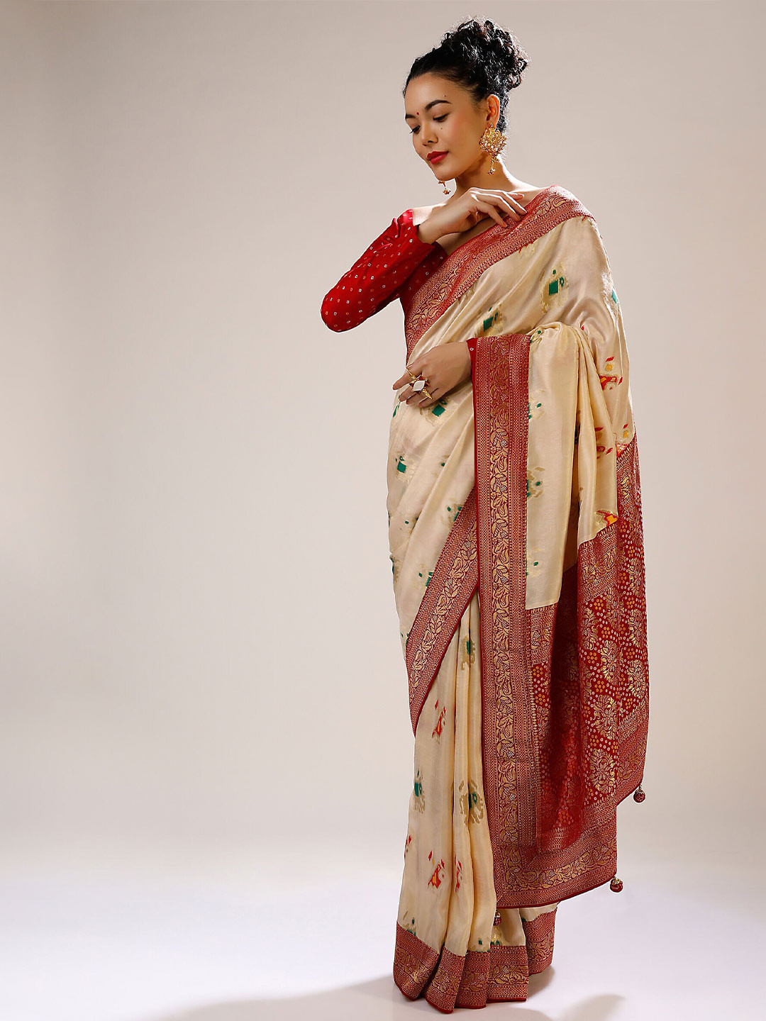 

TIRA Floral Zari Art Silk Banarasi Saree, Off white