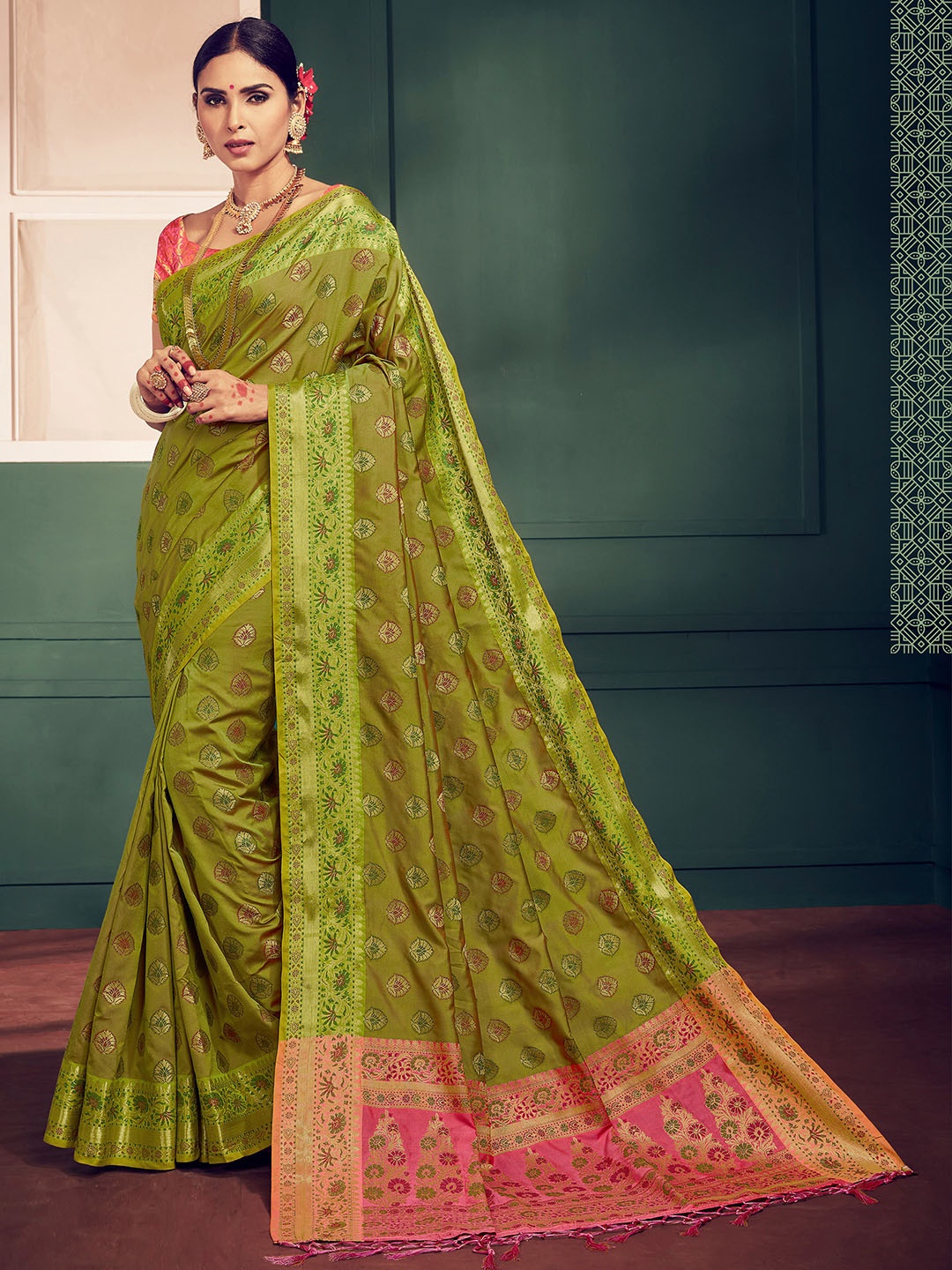 

TIRA Ethnic Woven Design Zari Art Silk Banarasi Saree, Olive