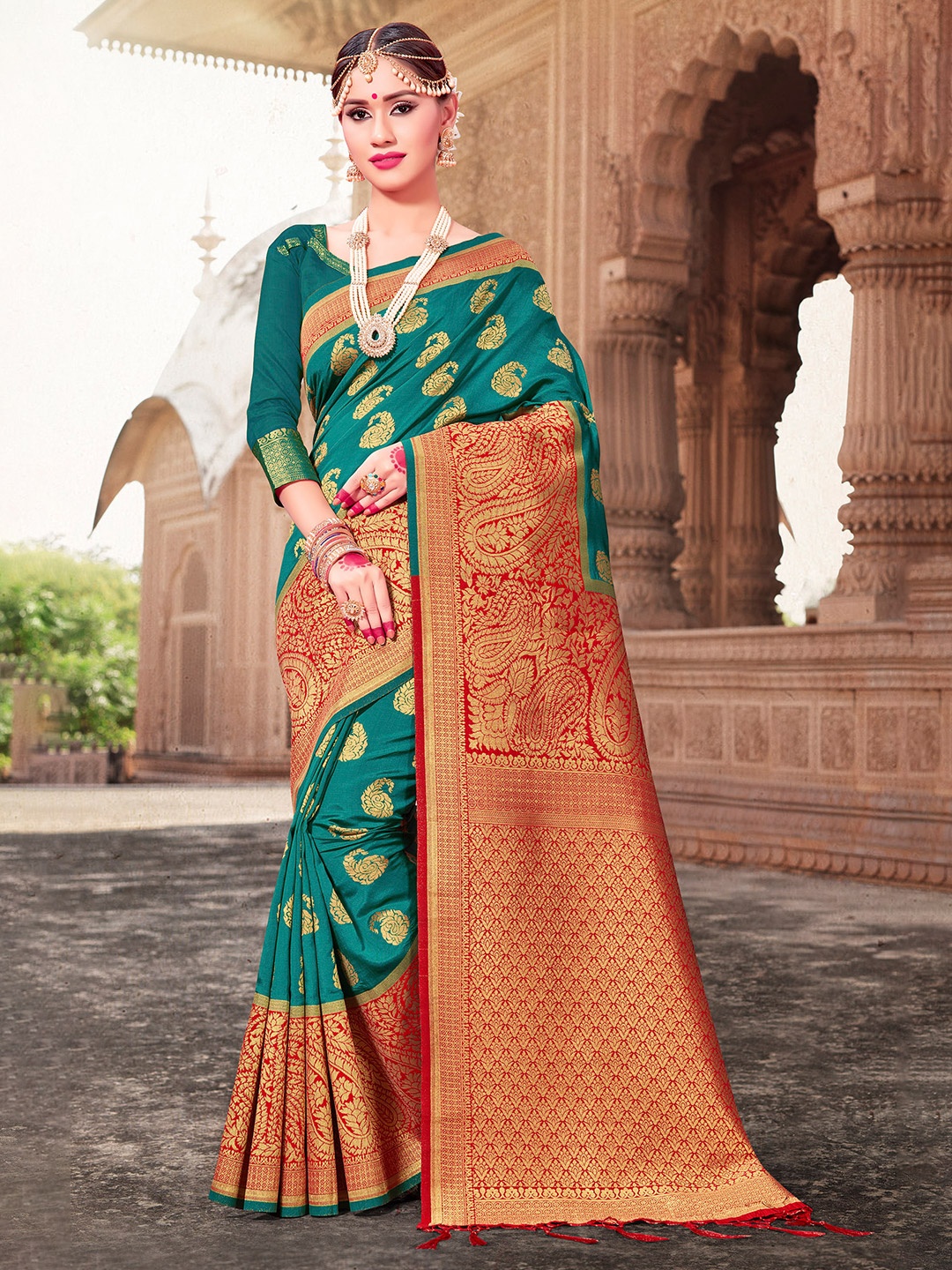 

TIRA Ethnic Motifs Woven Design Zari Banarasi Saree, Green