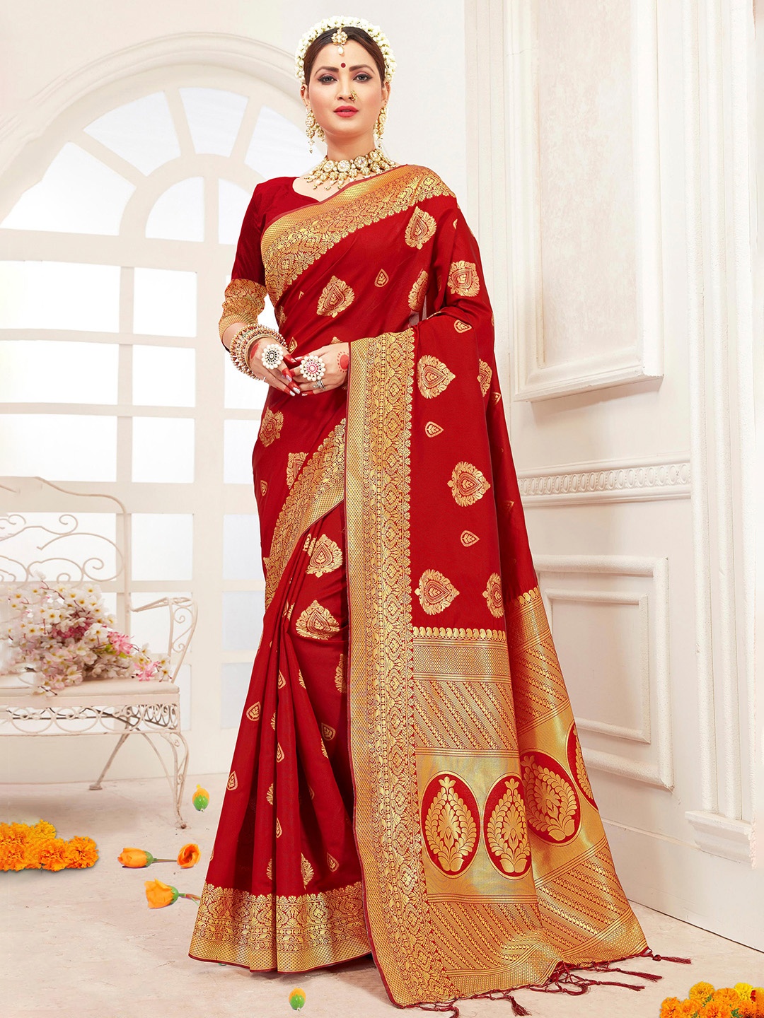 

TIRA Ethnic Motifs Woven Design Zari Banarasi Saree, Red