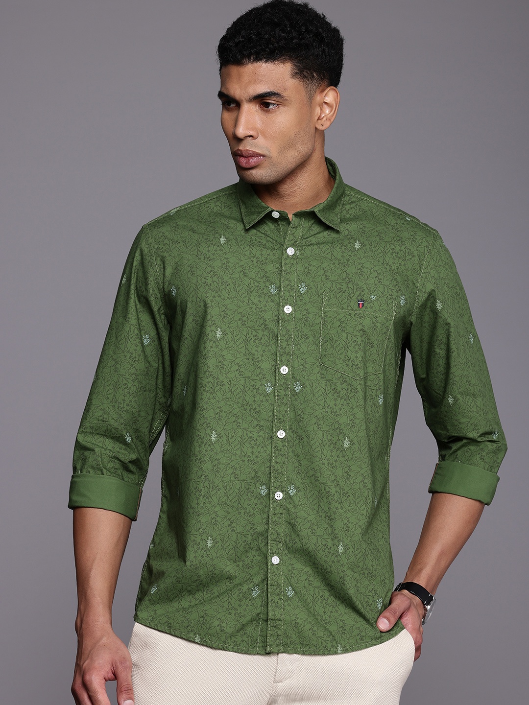 

Louis Philippe Jeans Pure Cotton Slim Fit Floral Opaque Printed Casual Shirt, Green