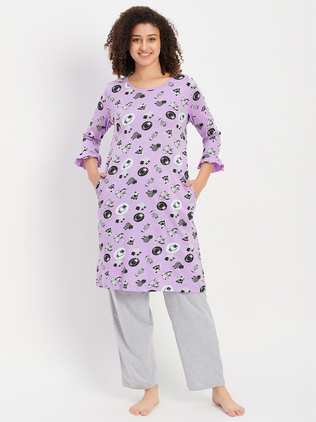 

Clovia Women Printed Night suit, Purple