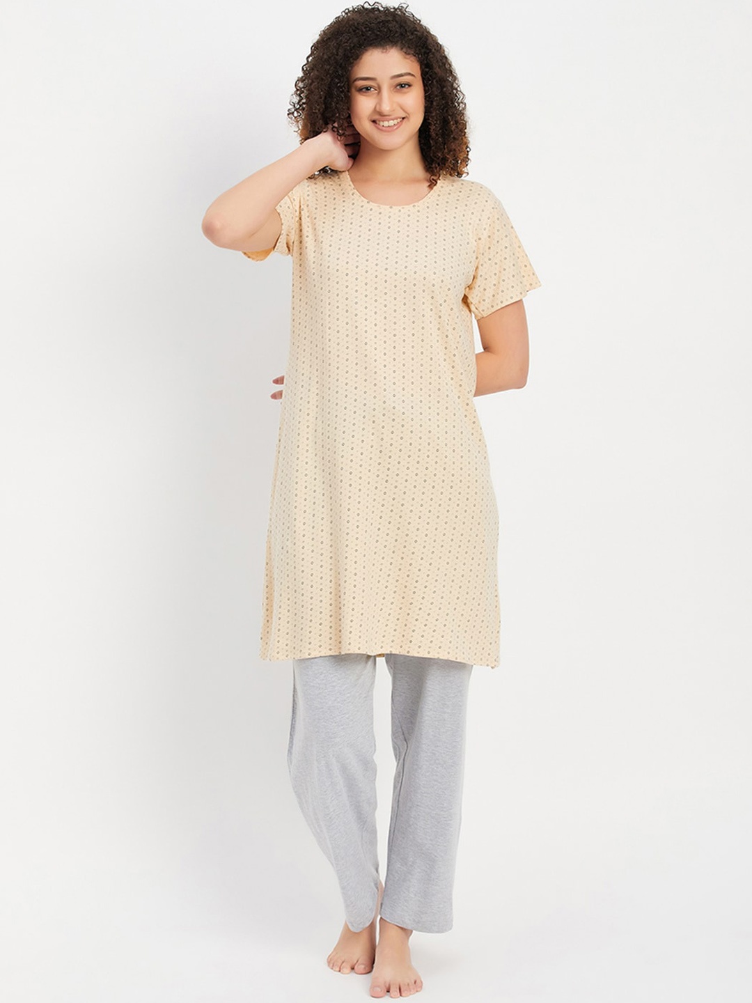 

Clovia Women Printed Night suit, Beige