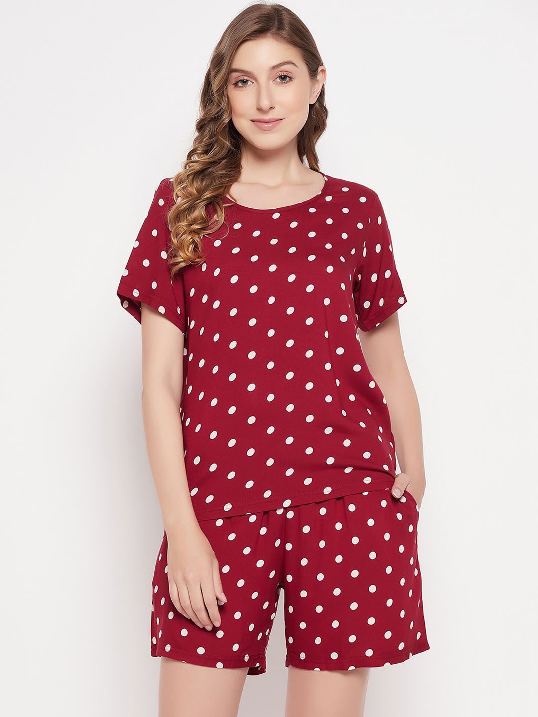 

Clovia Women Polka Dot Printed Night suit, Maroon