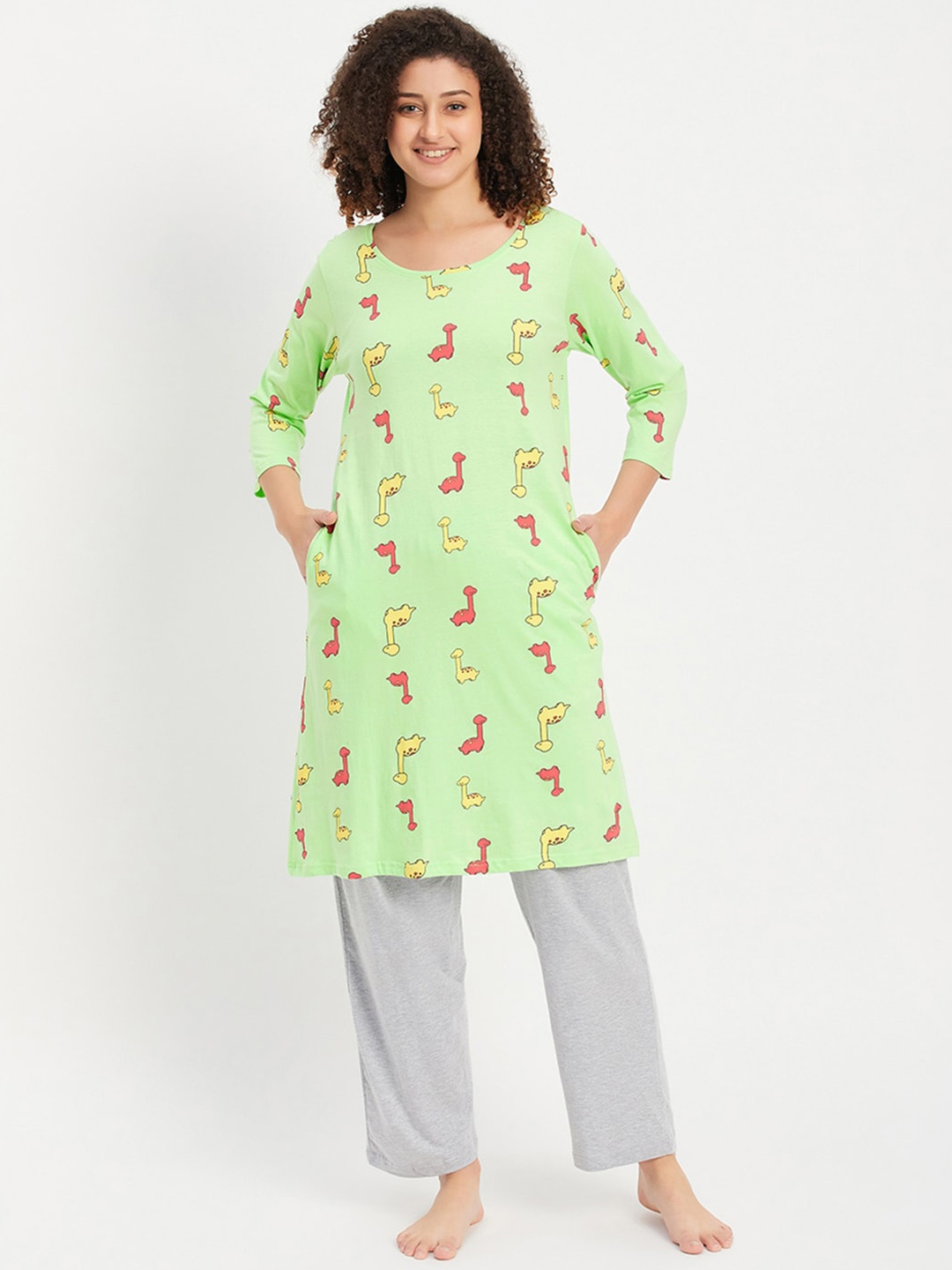 

Clovia Green Conversational Printed Pure Cotton Kurti With Pyjamas