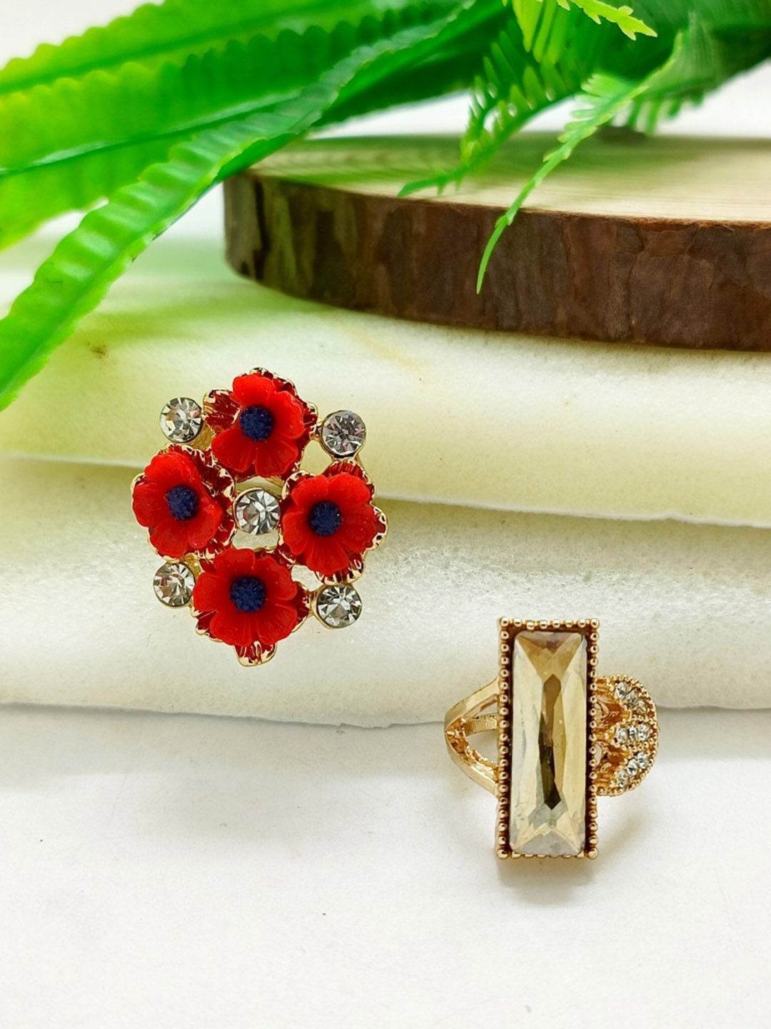 

FEMMIBELLA Set Of 2 Gold-Plated Cubic Zirconia Studded Finger Rings
