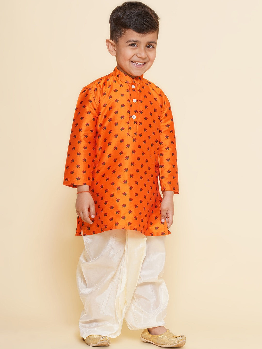 

Sethukrishna Boys Floral Mandarin Collar Printed Kurta, Orange