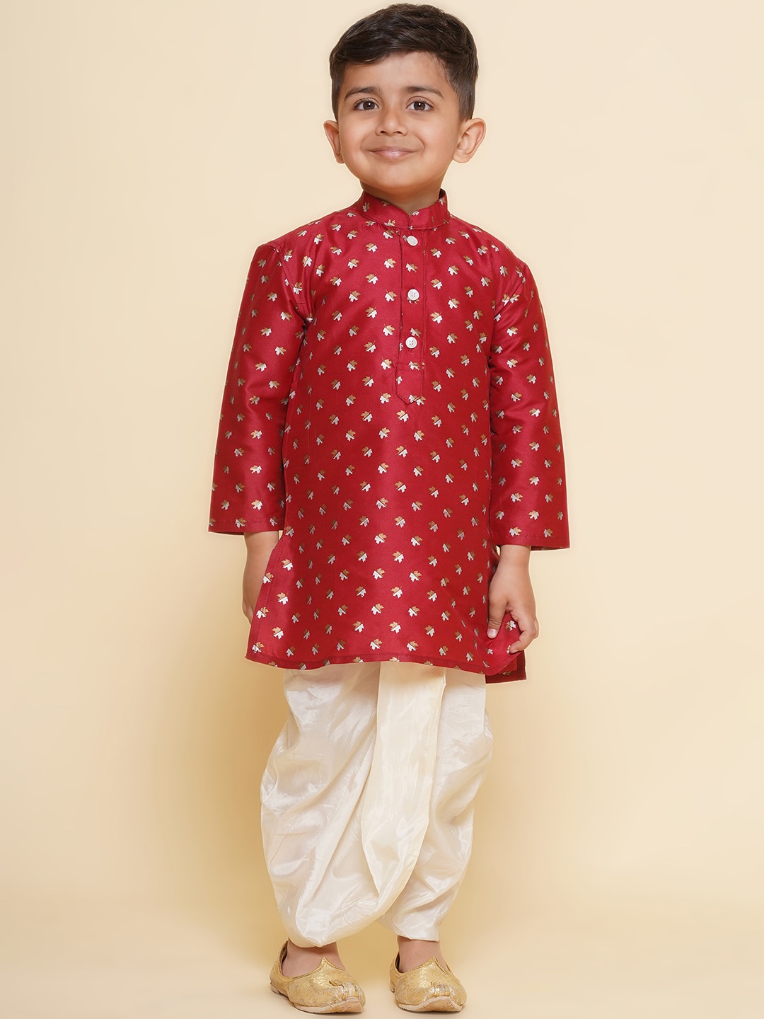 

Sethukrishna Boys Printed Flared Sleeves Art Silk Thread Work Kurta, Maroon