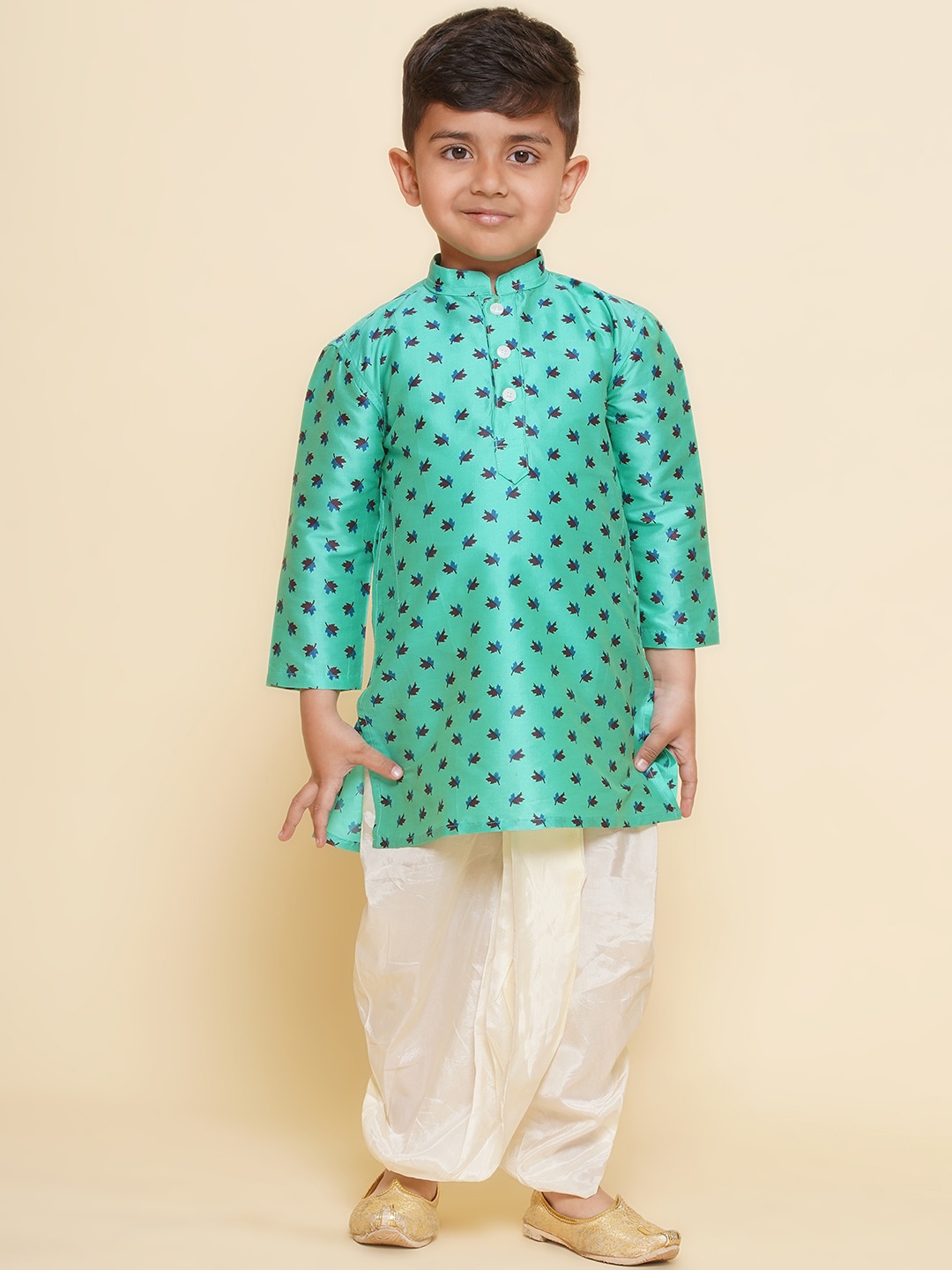 Sethukrishna Boys Geometric Printed Flared Sleeves Mirror Work Kurta, Green