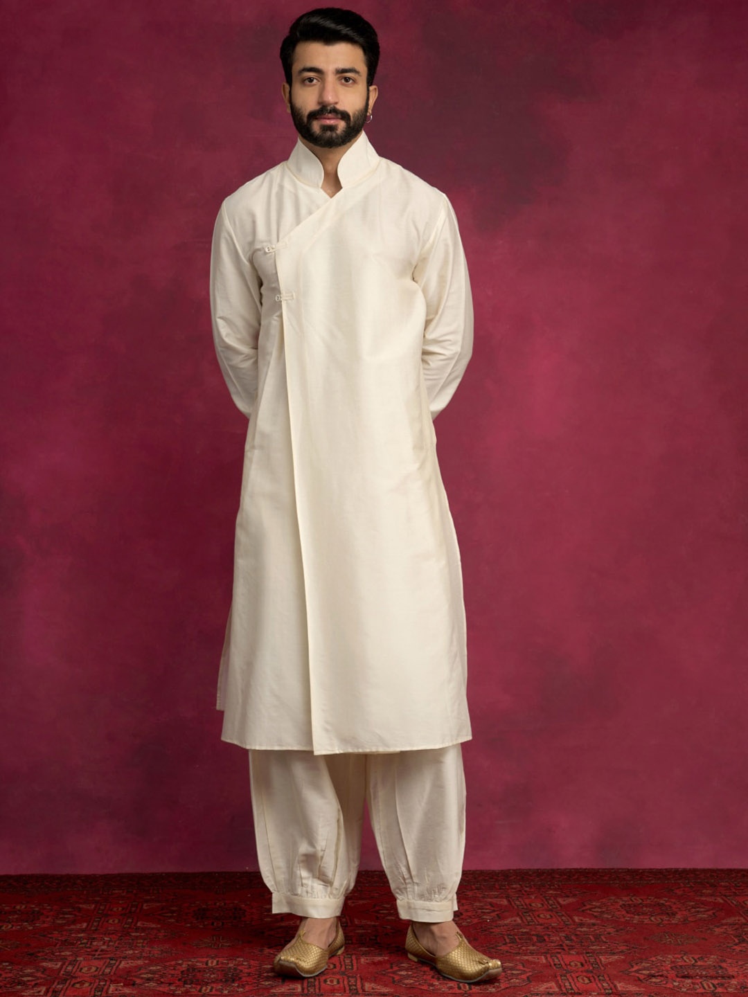 

Abhishti Mandarin Collar Cotton Silk Straight Kurta with Dhoti Pants, Cream