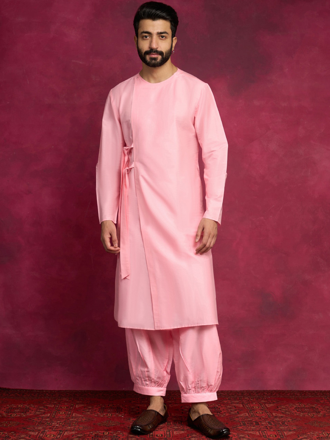 

Abhishti Round Neck Regular Sleeves Side Tie-Up Cotton Kurta, Pink